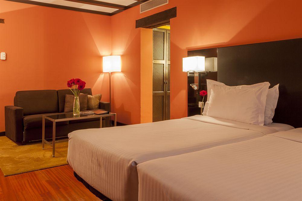 Hotel Palacio De Santa Paula, Autograph Collection 5*
