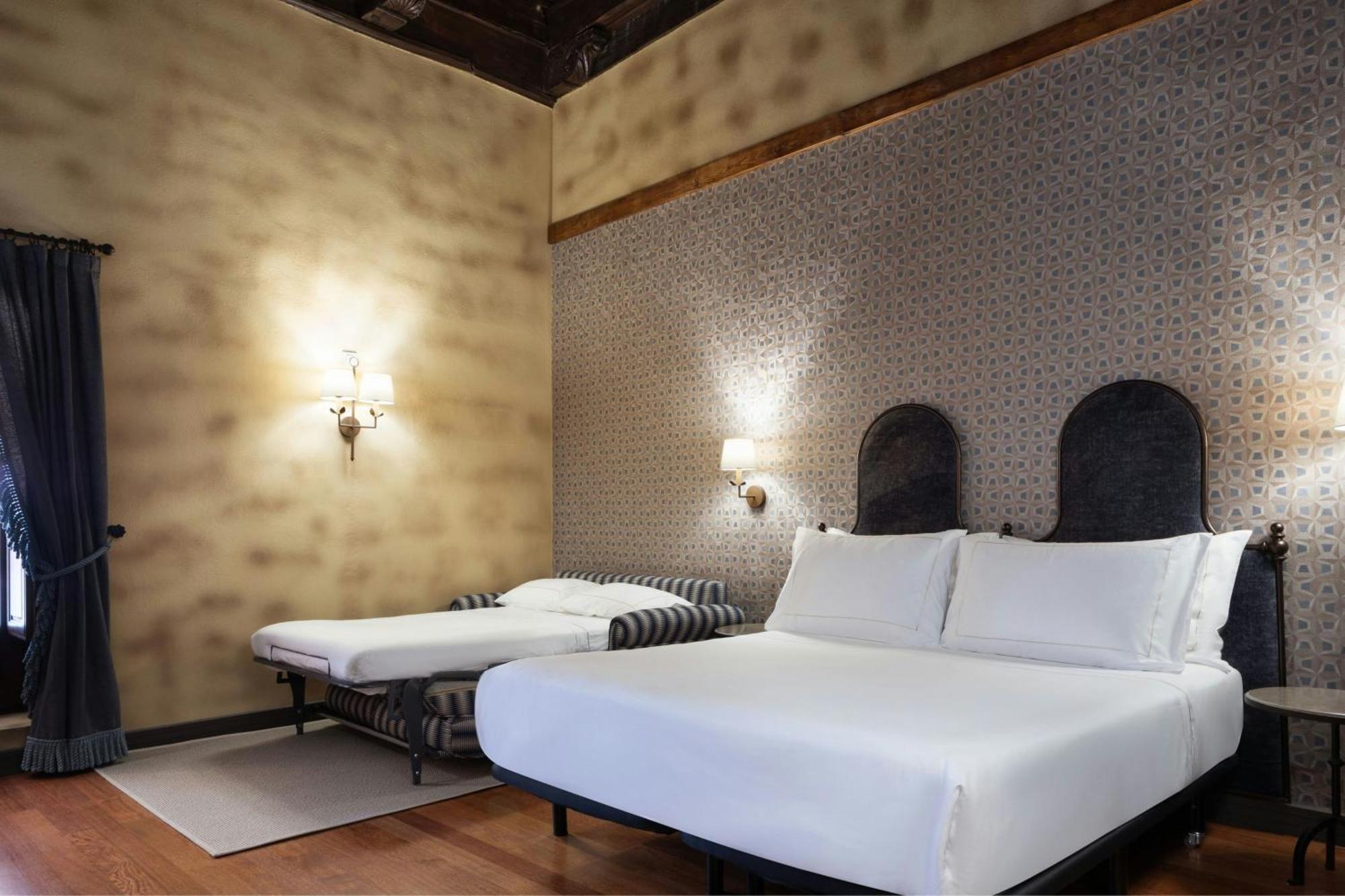 Hotel Palacio De Santa Paula, Autograph Collection 5*