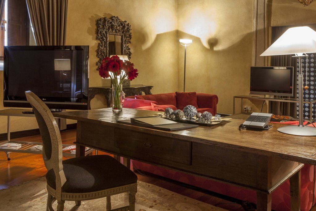 Hotel Palacio De Santa Paula, Autograph Collection Granada